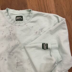 Daily drills crewneck